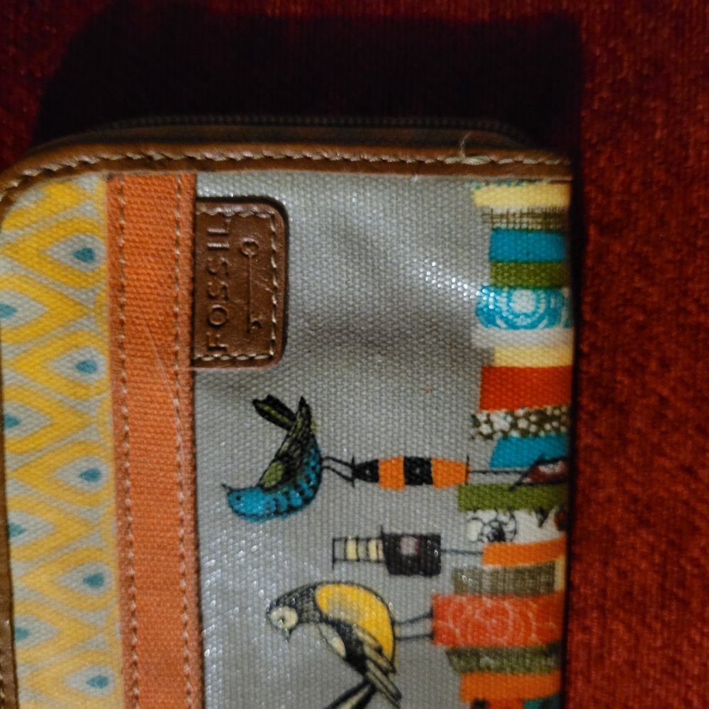 Colorful Bird Pattern Wristlet - Picture 3 of 3